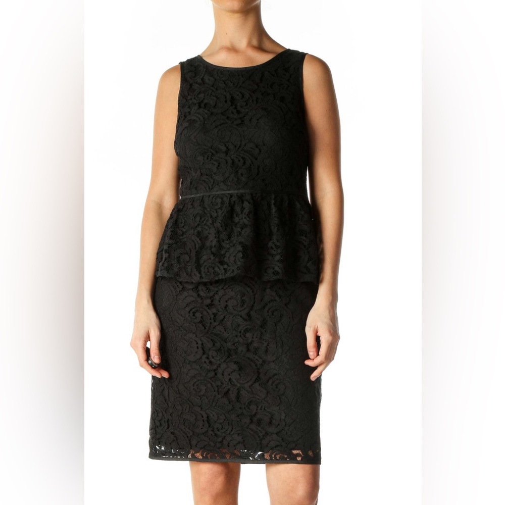 Banana Republic black lace sleeveless peplum dress